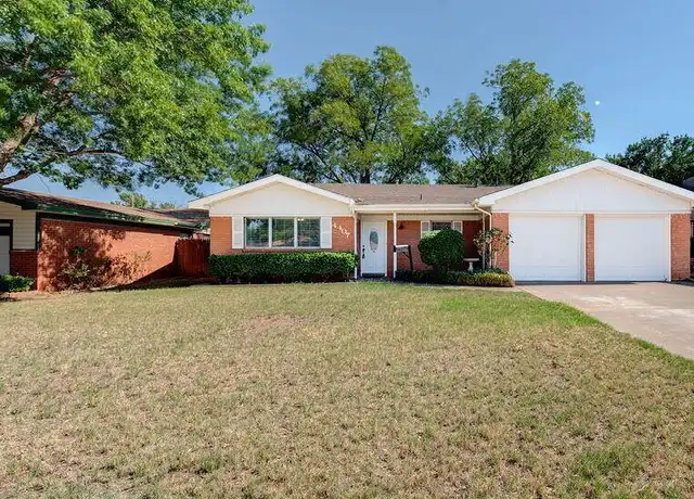 Property at 4407 28th St, Lubbock, TX, 79410, 3 beds, 2 baths, [object Object]