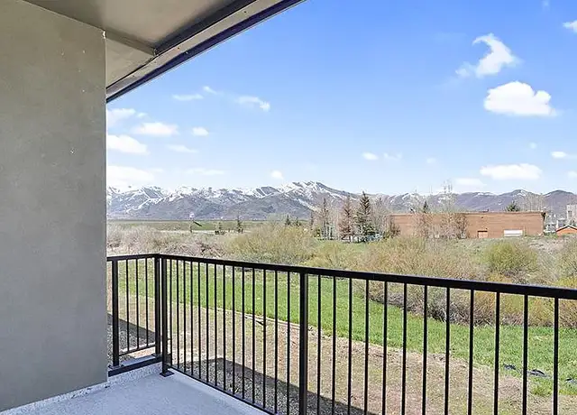 Photo of 670 W Bitner Rd, Park City, UT 84098