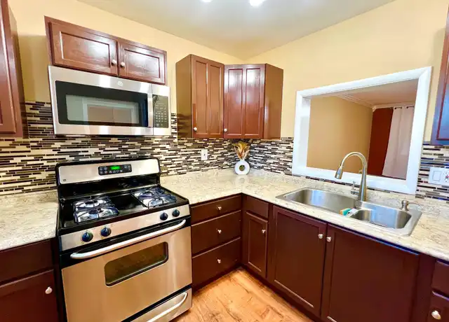 Property at 73 Greenway Ter, Middletown, NY, 10941, 3 beds, 1.5 baths, [object Object]