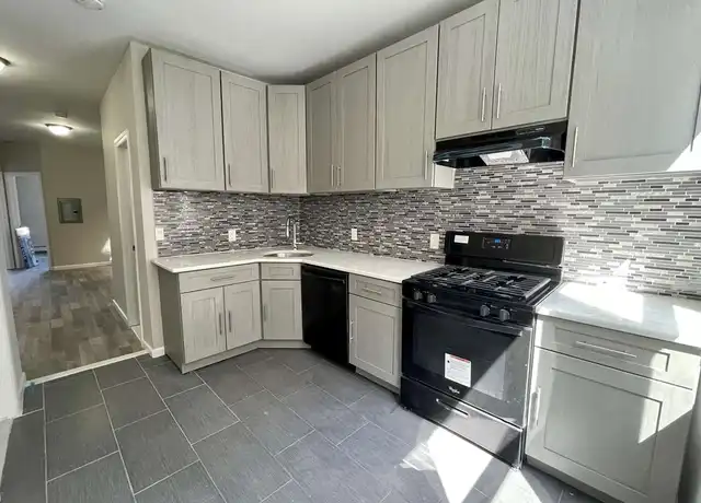 Property at 5202 Bergenline Ave Unit 3, West New York, NJ, 07093, 3 beds, 1 bath, [object Object]
