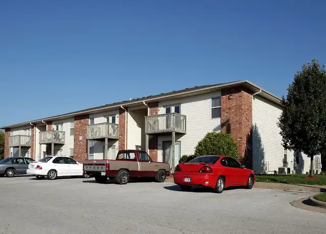 Property at Eaglewood Apartments LLC - 1300-1459 W Eaglewood Dr, Nixa, MO, 65714, 2 beds, 2 baths, [object Object]