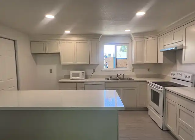 Property at 6605 Cougar Dr, Sacramento, CA, 95828, 3 beds, 2 baths, [object Object]