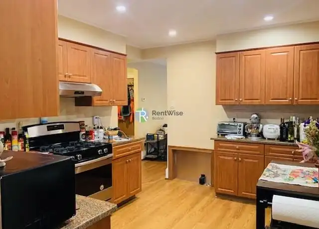Property at 41 Rogers Park Ave, Brighton, MA, 02135, 2 beds, 1 bath, [object Object]