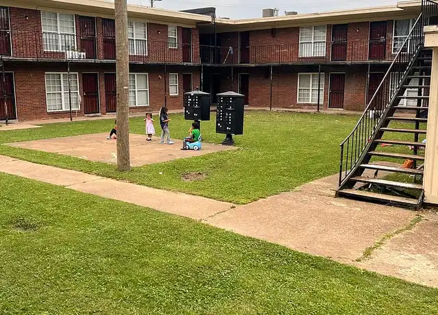 Property at Milia Apartments - 123 N Bingham St, Memphis, TN, 38112, 2 beds, 1 bath, [object Object]