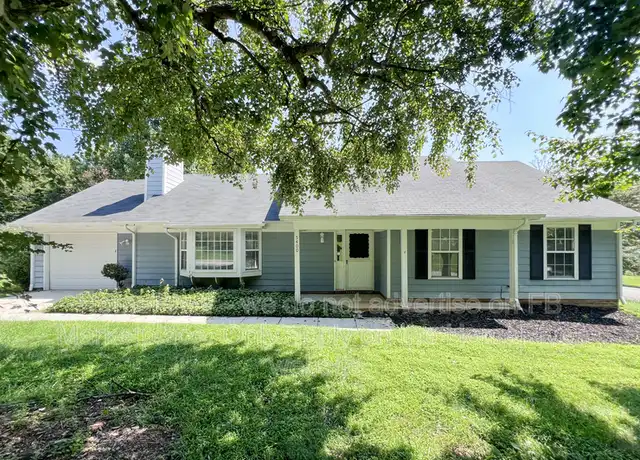 Property at 5400 N Oaks Dr, Greensboro, NC, 27455, 3 beds, 2 baths, [object Object]