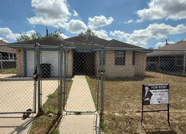 Property at 108 N Mina de Oro St, Mission, TX, 78572, 3 beds, 2 baths, [object Object]
