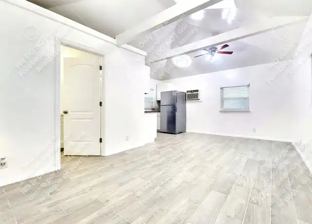 Property at 1009 E 38th 1/2 St Unit B, Austin, TX, 78751, 1 bed, 1 bath, [object Object]