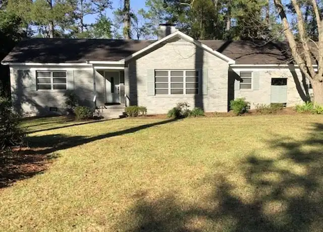Property at 400 Terrace Blvd, Valdosta, GA, 31602, 3 beds, 2 baths, [object Object]