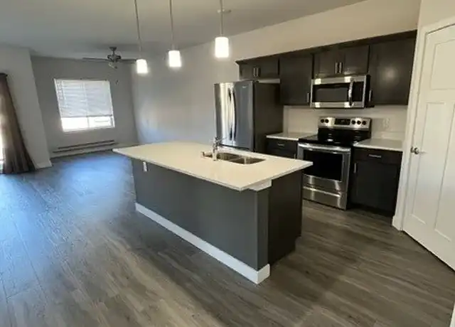 Property at Cottage Grove Commons: 1300 N Windsor - 1300 N Windsor Ave, Cottage Grove, WI, 53527, 1-2 bed, 1-2 bath, [object Object]