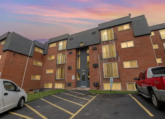 Photo of 4479 Colerain Ave, Cincinnati, OH 45223