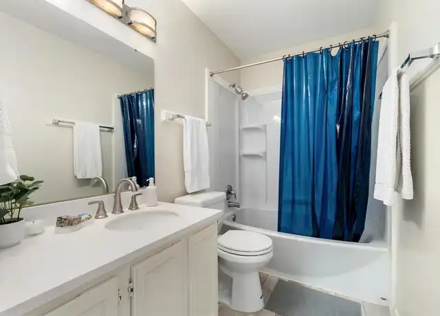 Property at 1000 W 26th St #211, Austin, TX, 78705, 0 beds, 1 bath, [object Object]