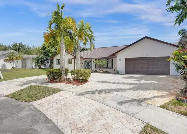 Property at 5220 N 31st Pl, Hollywood, FL, 33021, 6 beds, 4 baths, [object Object]