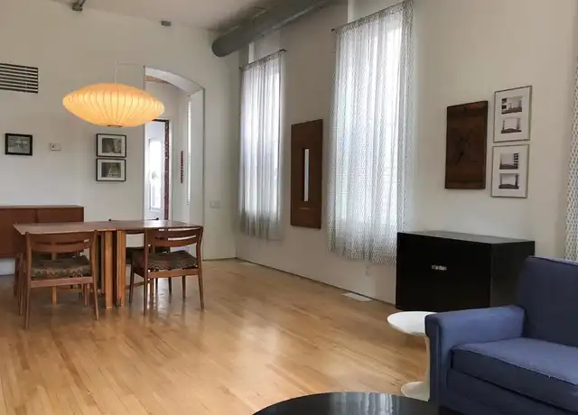 Property at 402 Warner St Unit 02, Cincinnati, OH, 45219, 2 beds, 1.5 baths, [object Object]