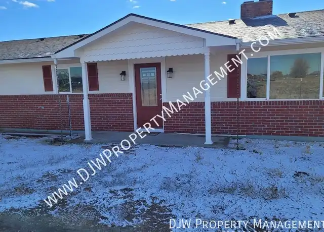 Property at 5200 S Black Cat Rd, Meridian, ID, 83642, 4 beds, 2 baths, [object Object]