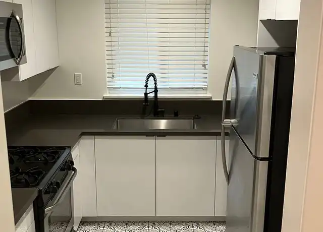 Property at 943 2nd St Unit 4, Santa Monica, CA, 90403, 1 bed, 1 bath, [object Object]