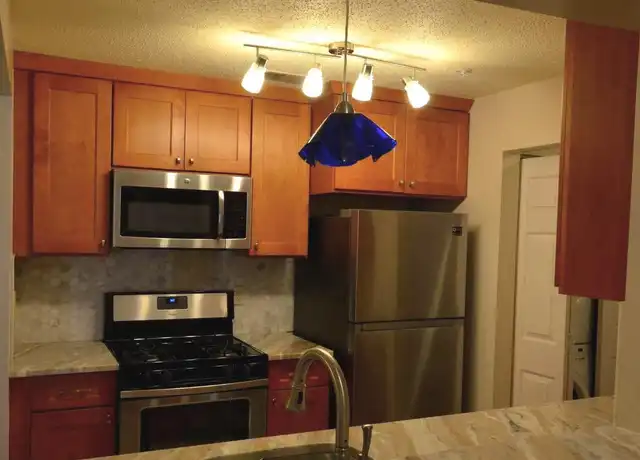 Property at 10009 Vanderbilt Cir Unit 6-5, Rockville, MD, 20850, 2 beds, 2 baths, [object Object]