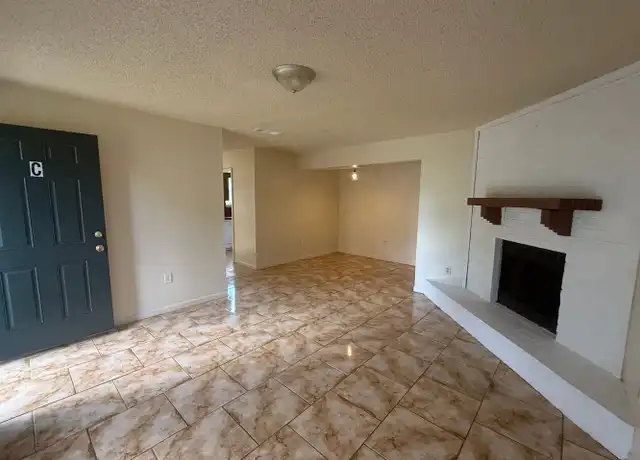 Property at 8254 Bayou Fountain Ave Unit 8254-C, Baton Rouge, LA, 70820, 2 beds, 1.5 baths, [object Object]