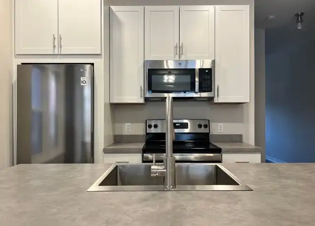Property at 2039 Green St Unit 1, Harrisburg, PA, 17102, 1 bed, 1 bath, [object Object]