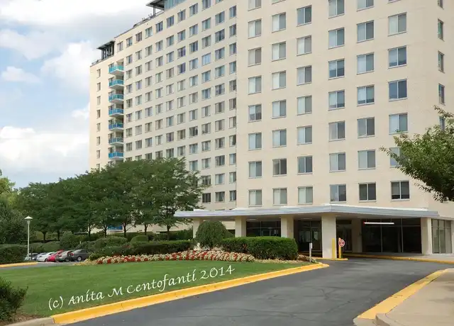 Property at 10401 Grosvenor Pl #823, Rockville, MD, 20852, 0 beds, 1 bath, [object Object]