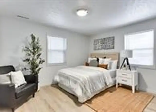 Property at 4605 California St Unit 3, Omaha, NE, 68132, 2 beds, 1 bath, [object Object]
