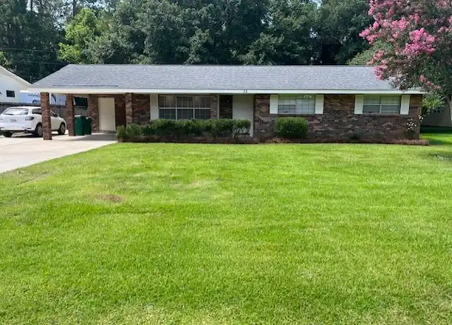 Property at 35 Spruce Dr, Covington, LA, 70433, 3 beds, 2 baths, [object Object]