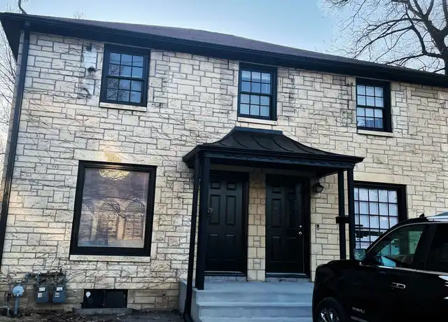 Property at 2044 S 20th St Unit 2046, Lincoln, NE, 68502, 2 beds, 1 bath, [object Object]