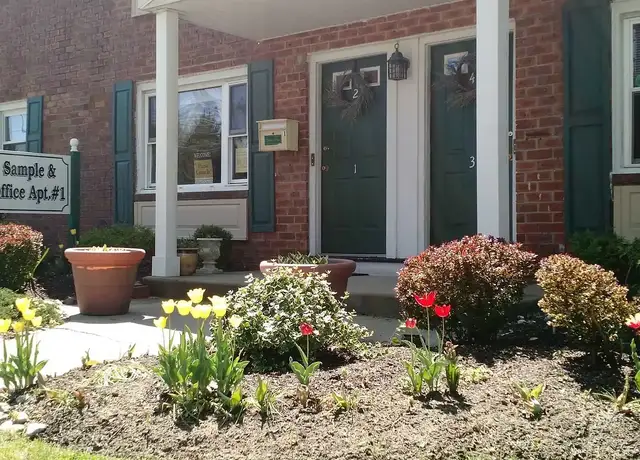 Photo of 83 Walnut St, Toms River, NJ 08753