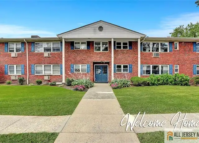 Property at 32 Woodedge Ave #3204, Edison, NJ, 08817, 2 beds, 1 bath, [object Object]
