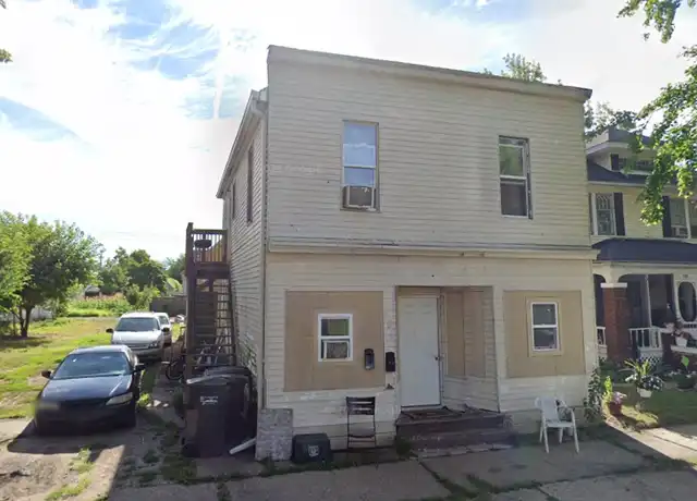 Property at 526 S Jackson St Unit C, South Bend, IN, 46619, 2 beds, 1 bath, [object Object]