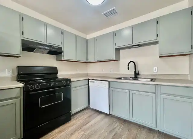 Property at 104 Lady Bird Ln, San Marcos, TX, 78666, 2 beds, 1 bath, [object Object]