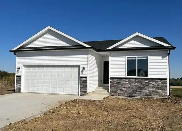 Property at 1665 20th Ave SE, Altoona, IA, 50009, 4 beds, 3 baths, [object Object]