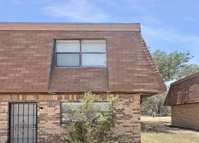 Property at 1811 W Jackson Ave Unit B, Lovington, NM, 88260, 2 beds, 1 bath, [object Object]
