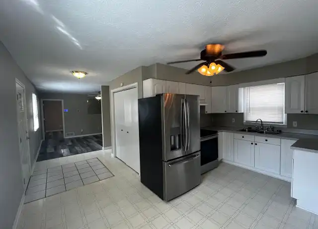 Property at 1711 Baird St, Louisville, KY, 40203, 2 beds, 1 bath, [object Object]