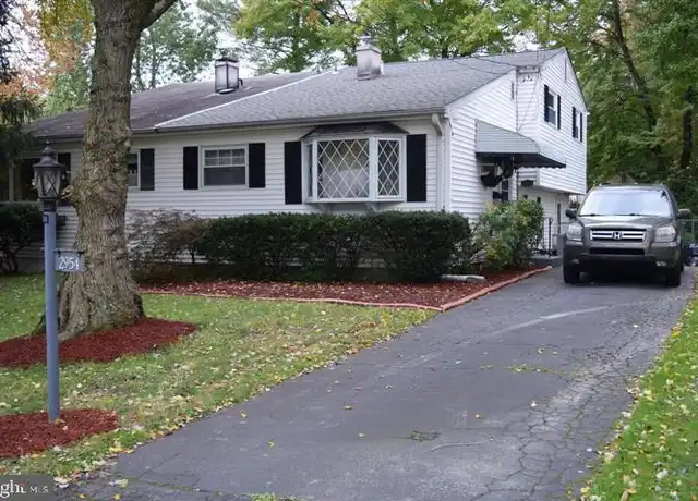 Property at 2954 Thunderhead Rd, Abington, PA, 19001, 3 beds, 1.5 baths, [object Object]