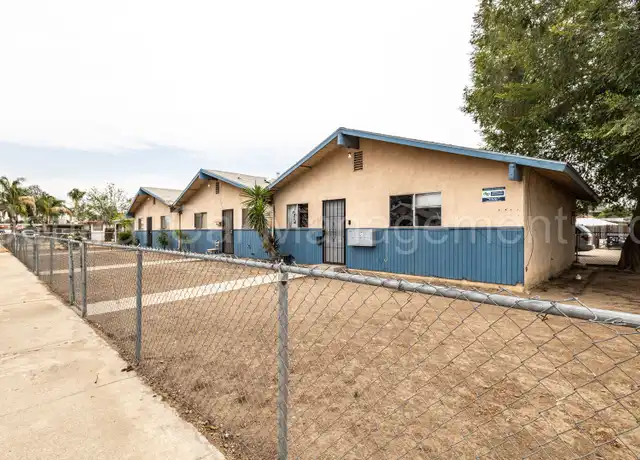 Property at 527 28th St, Bakersfield, CA, 93301, 2 beds, 1 bath, [object Object]