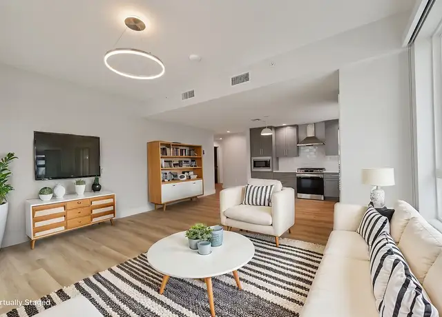 Photo of 101 S Chapel Ave, Alhambra, CA 91801