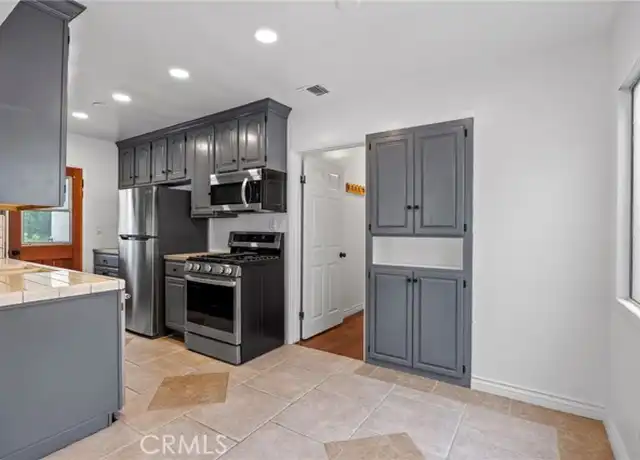 Property at 5183 Inglewood Blvd, Culver City, CA, 90230, 2 beds, 1.5 baths, [object Object]