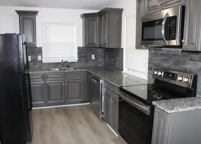 Property at 3311 Freeman Ave, Kansas City, KS, 66102, 4 beds, 1 bath, [object Object]