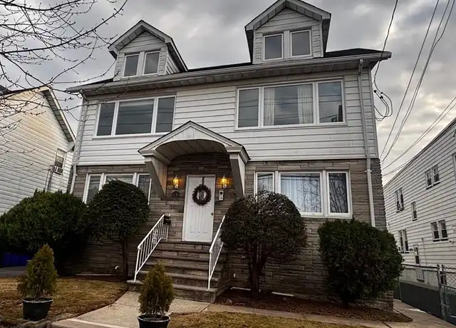 Property at 436 Fern Ave Unit 2, Lyndhurst, NJ, 07071, 2 beds, 1 bath, [object Object]