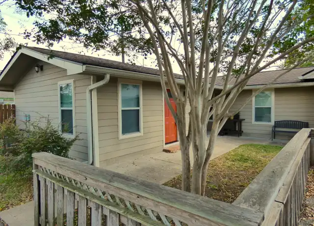 Property at 507 Houston St Unit 2, Rosenberg, TX, 77471, 1 bed, 1 bath, [object Object]