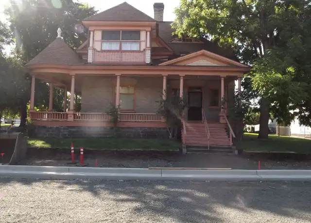 Property at 428 SE Byers Ave, Pendleton, OR, 97801, 1 bed, 1 bath, [object Object]