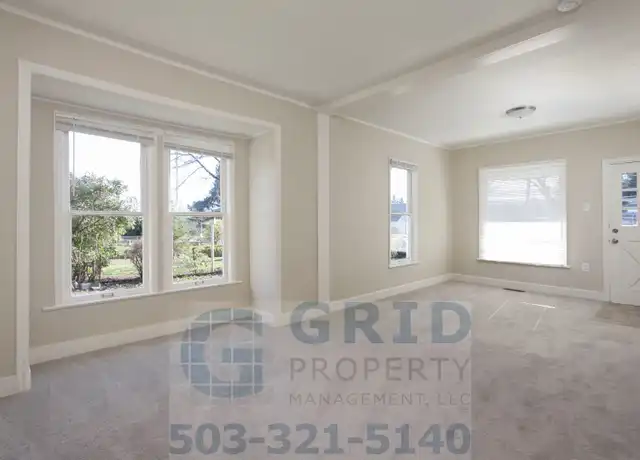 Property at 10823 SE Schiller St, Portland, OR, 97266, 2 beds, 1 bath, [object Object]