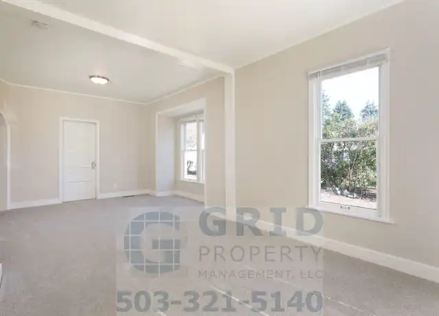 Property at 10823 SE Schiller St, Portland, OR, 97266, 2 beds, 1 bath, [object Object]