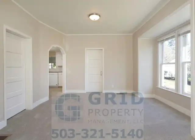 Property at 10823 SE Schiller St, Portland, OR, 97266, 2 beds, 1 bath, [object Object]
