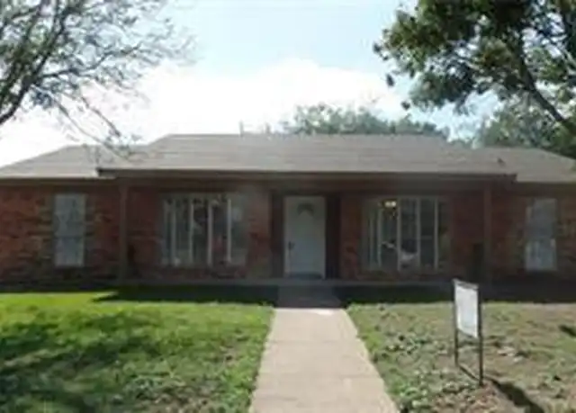 Property at 901 Bradfield Dr, Garland, TX, 75042, 0 beds, 3 baths, [object Object]
