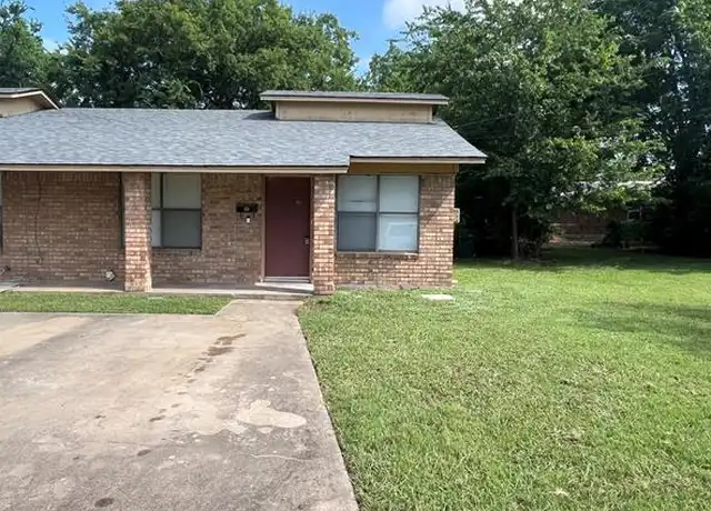 Property at 105-107 W Staples St, Sherman, TX, 75090, 2 beds, 1 bath, [object Object]