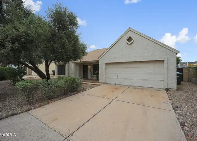 Property at 1007 E Oraibi Dr, Phoenix, AZ, 85024, 3 beds, 2 baths, [object Object]