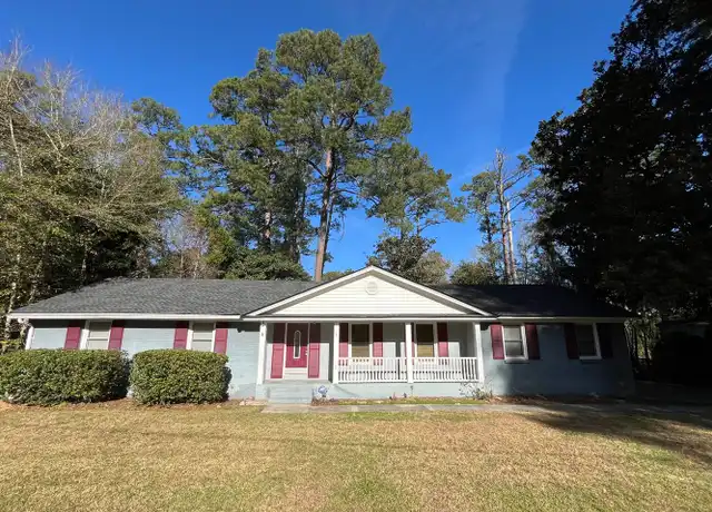 Property at 2206 Briarcliff Dr, Valdosta, GA, 31602, 4 beds, 3 baths, [object Object]