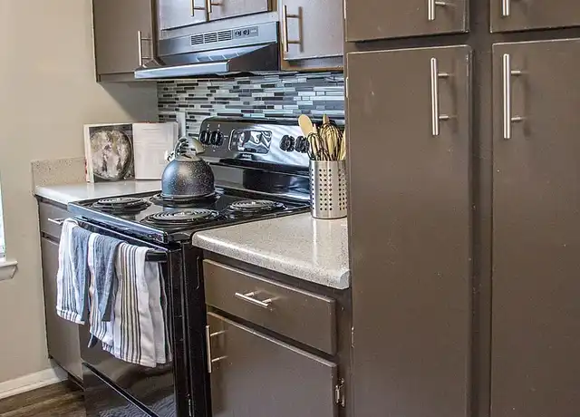 Property at Brooks Crossing Apartments - 8050 Taylor Rd, Riverdale, GA, 30274, 1-3 bed, 1-2 bath, [object Object]