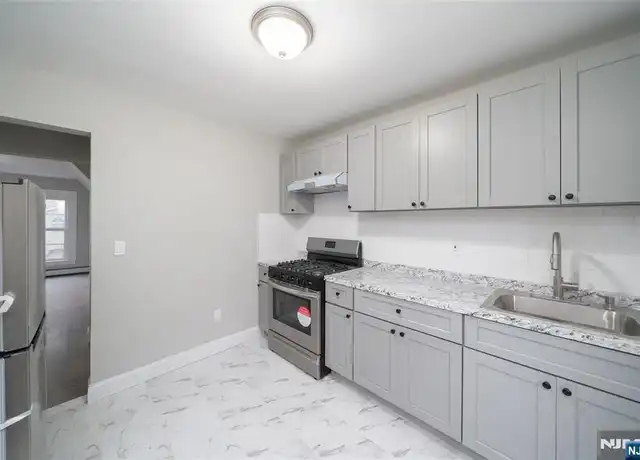 Property at 132 Seymour Ave Unit 3, Newark, NJ, 07108, 1 bed, 1 bath, [object Object]